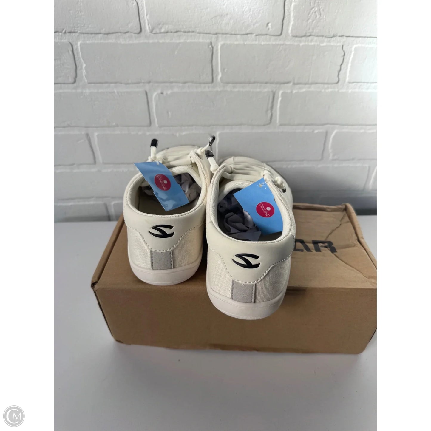 Shoes Sneakers By Cme In Grey & White, Size: 8.5