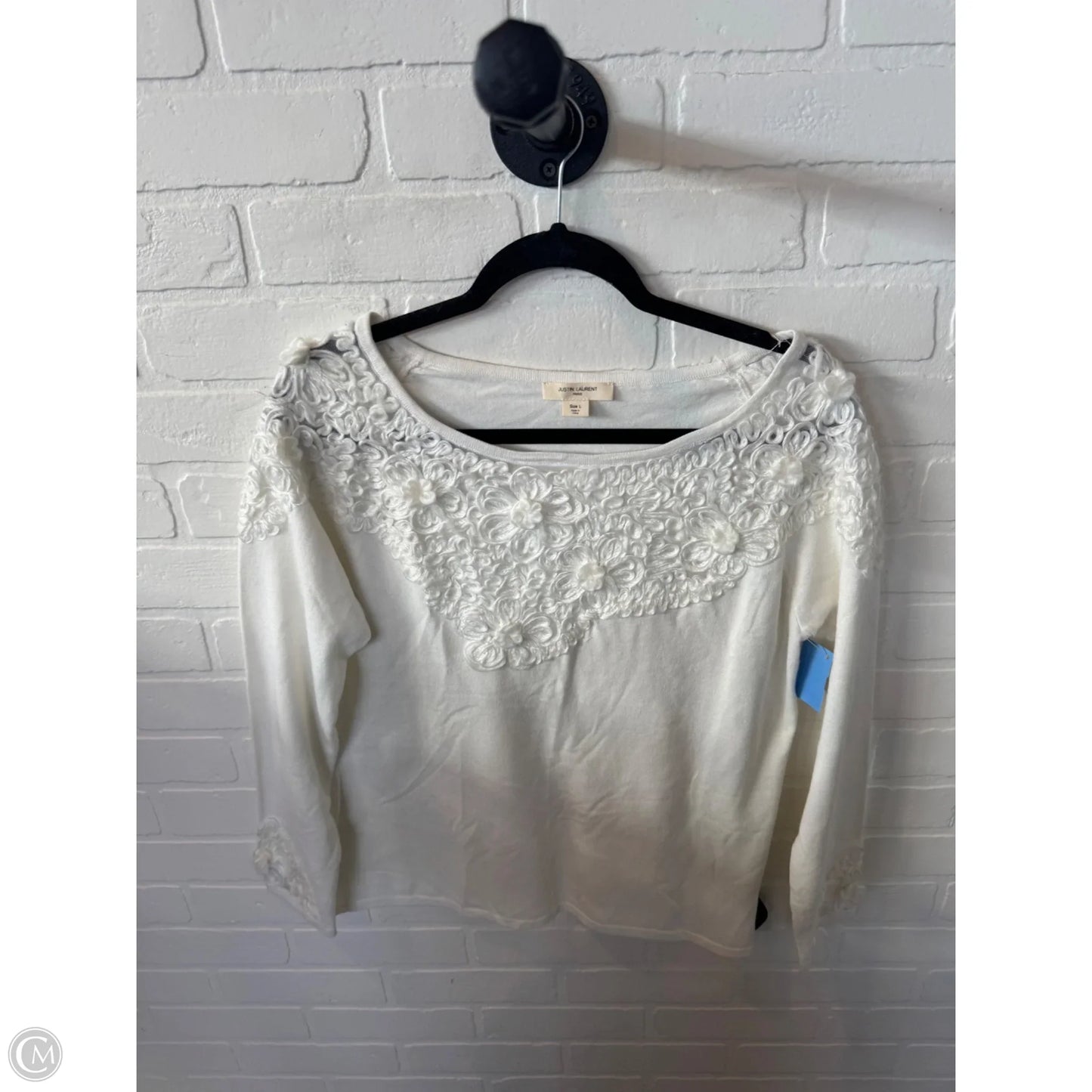 Sweater By Cmc In White, Size: L