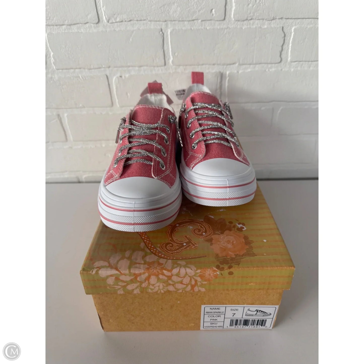 Shoes Sneakers By Very G In Pink & White, Size: 7