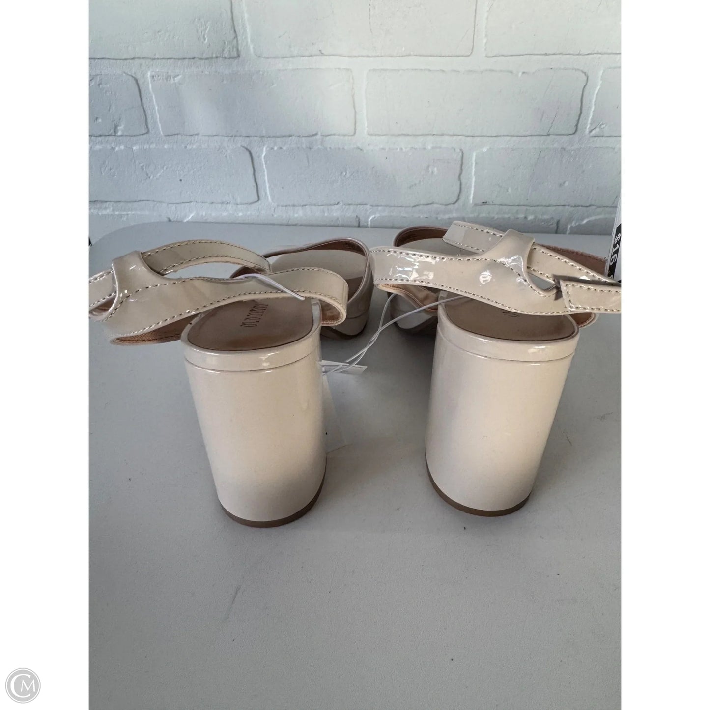 Sandals Heels Block By Old Navy In Cream, Size: 9.5