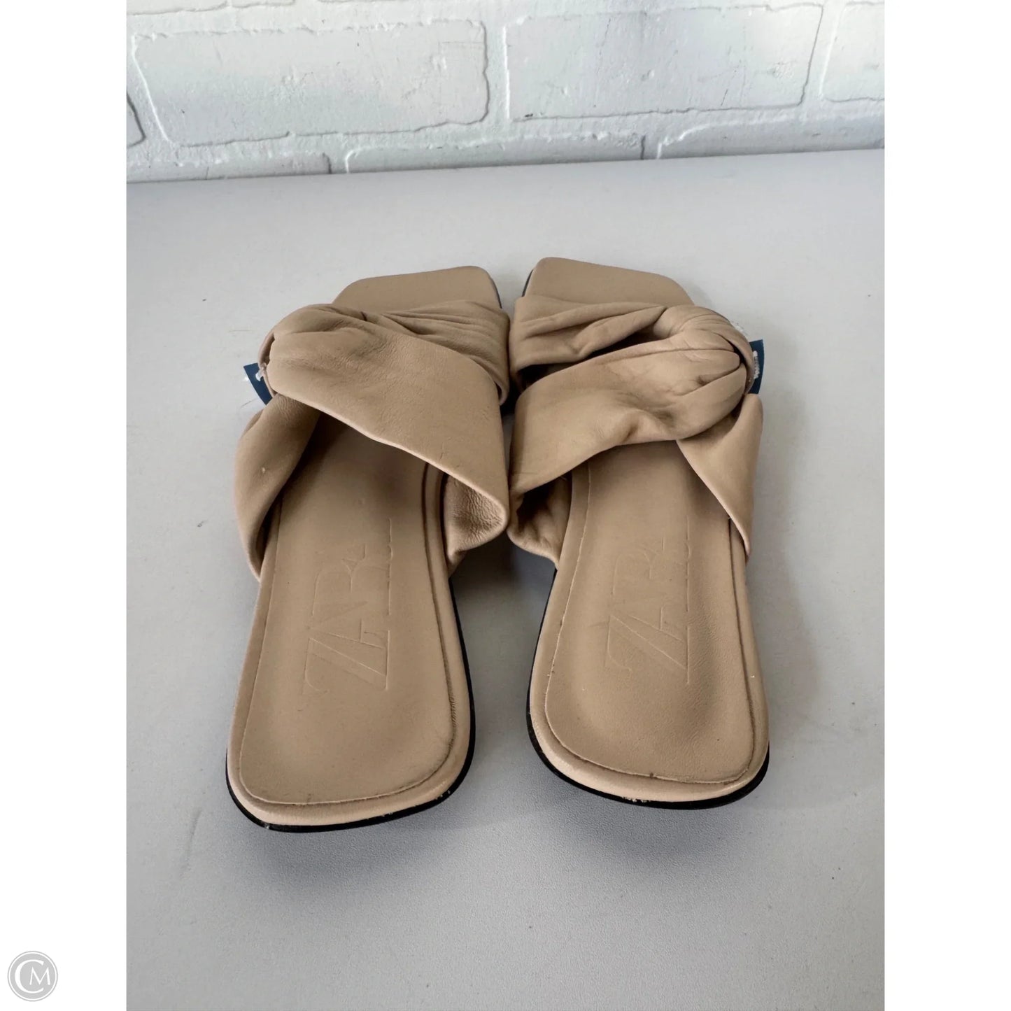 Sandals Flats By Zara In Tan, Size: 6.5