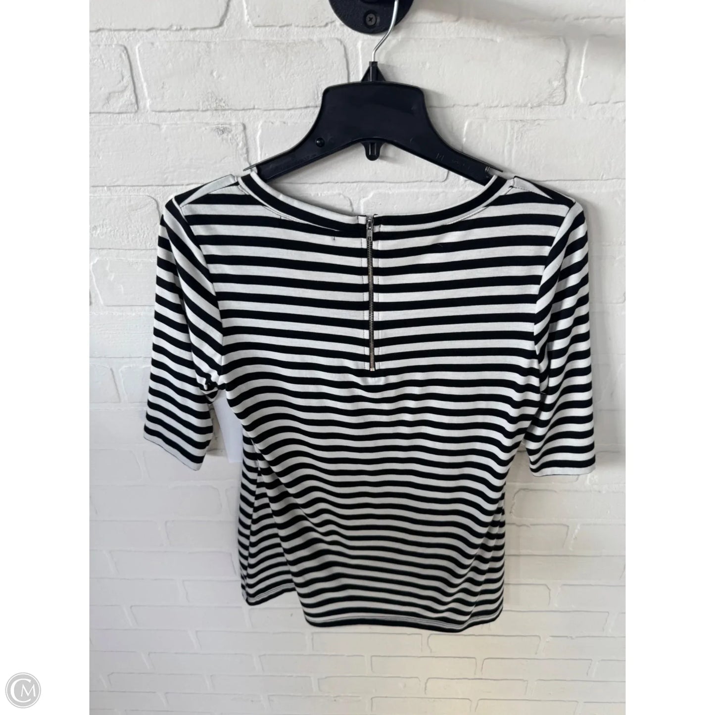 Top Short Sleeve By Green Envelope In Black & White, Size: Xl