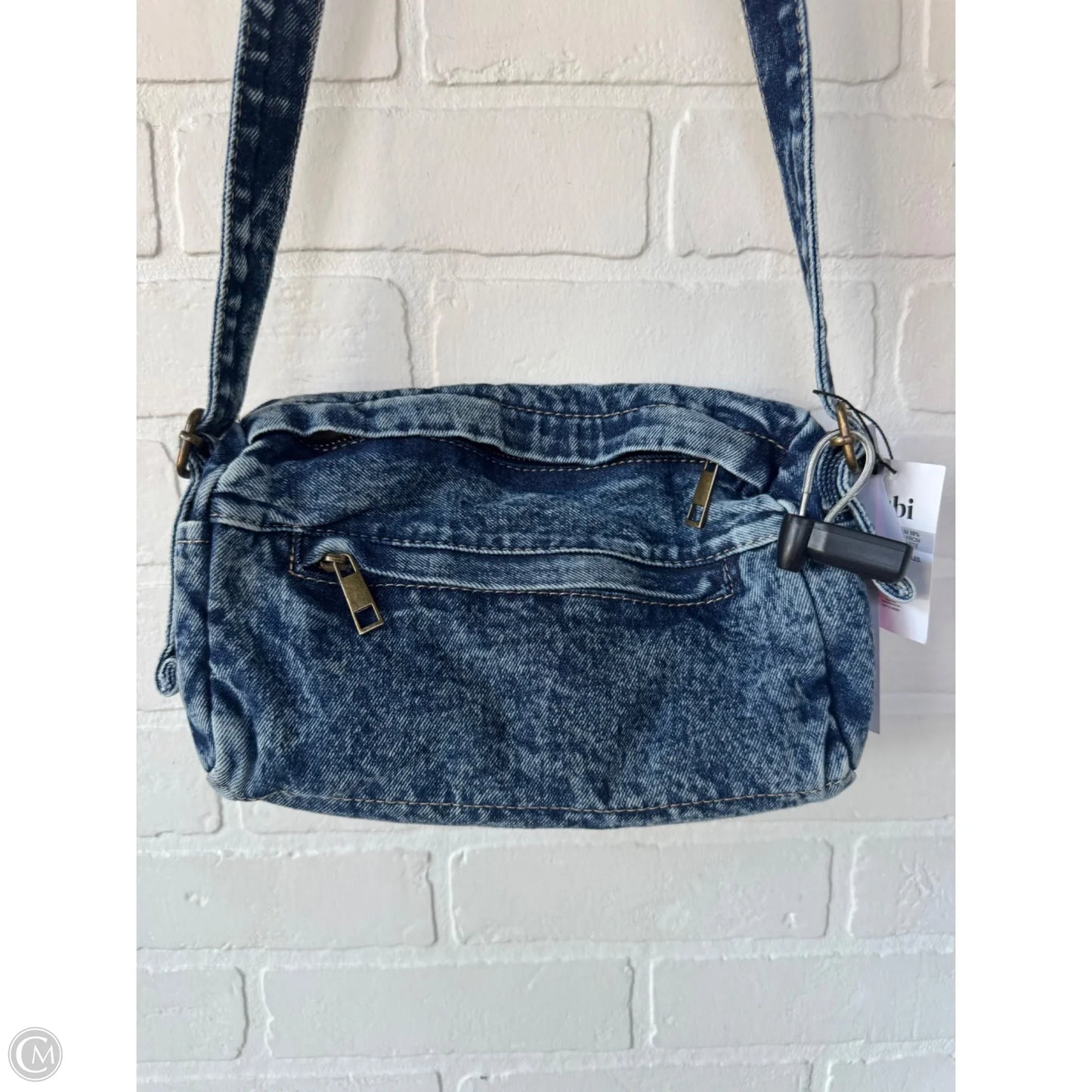 Crossbody By Clothes Mentor, Size: Medium
