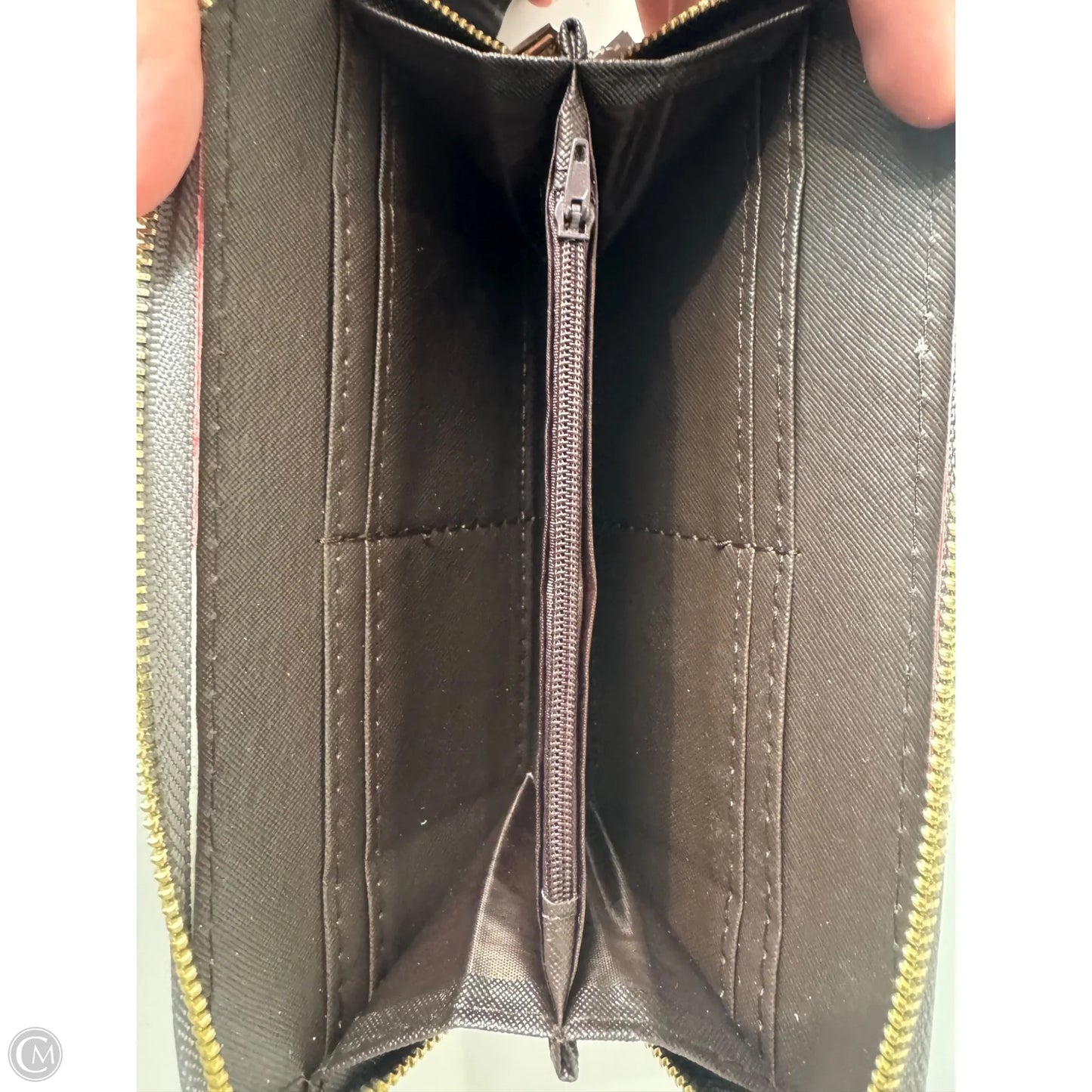 Wallet By Clothes Mentor, Size: Large