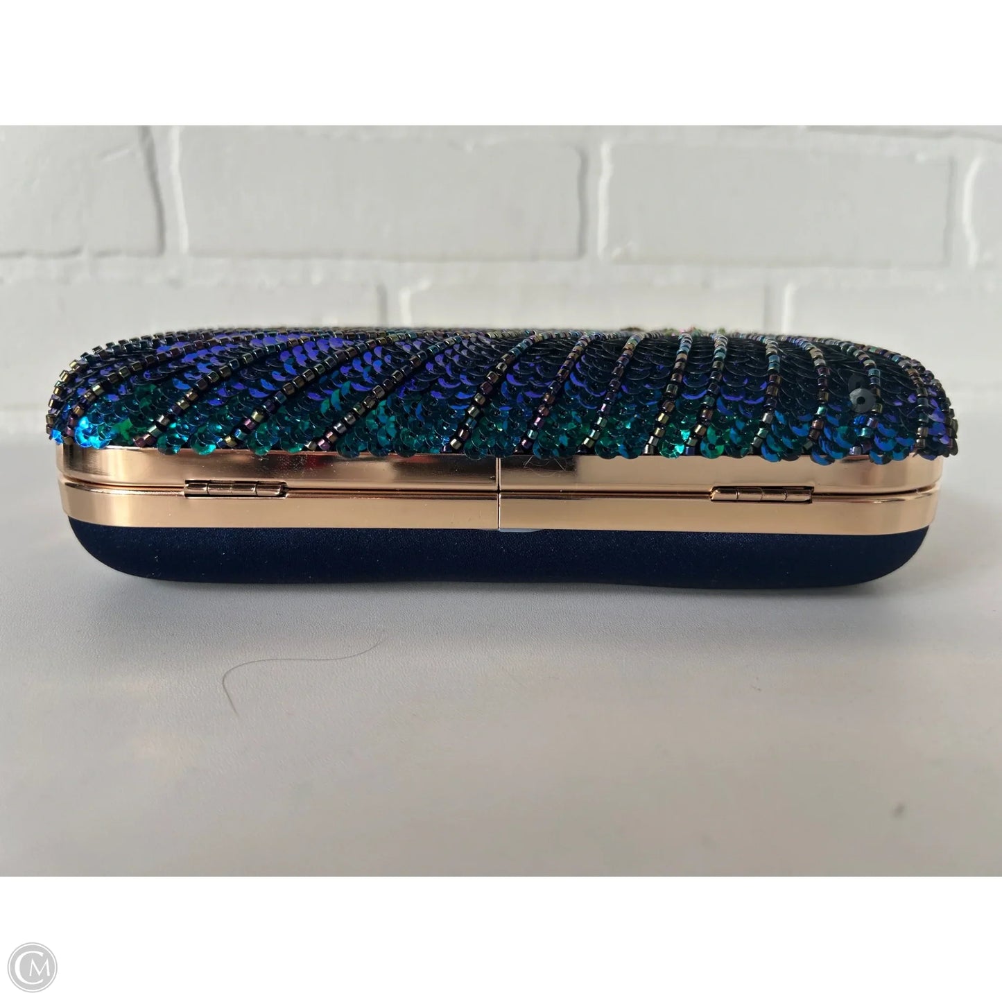 Clutch By Clothes Mentor, Size: Medium