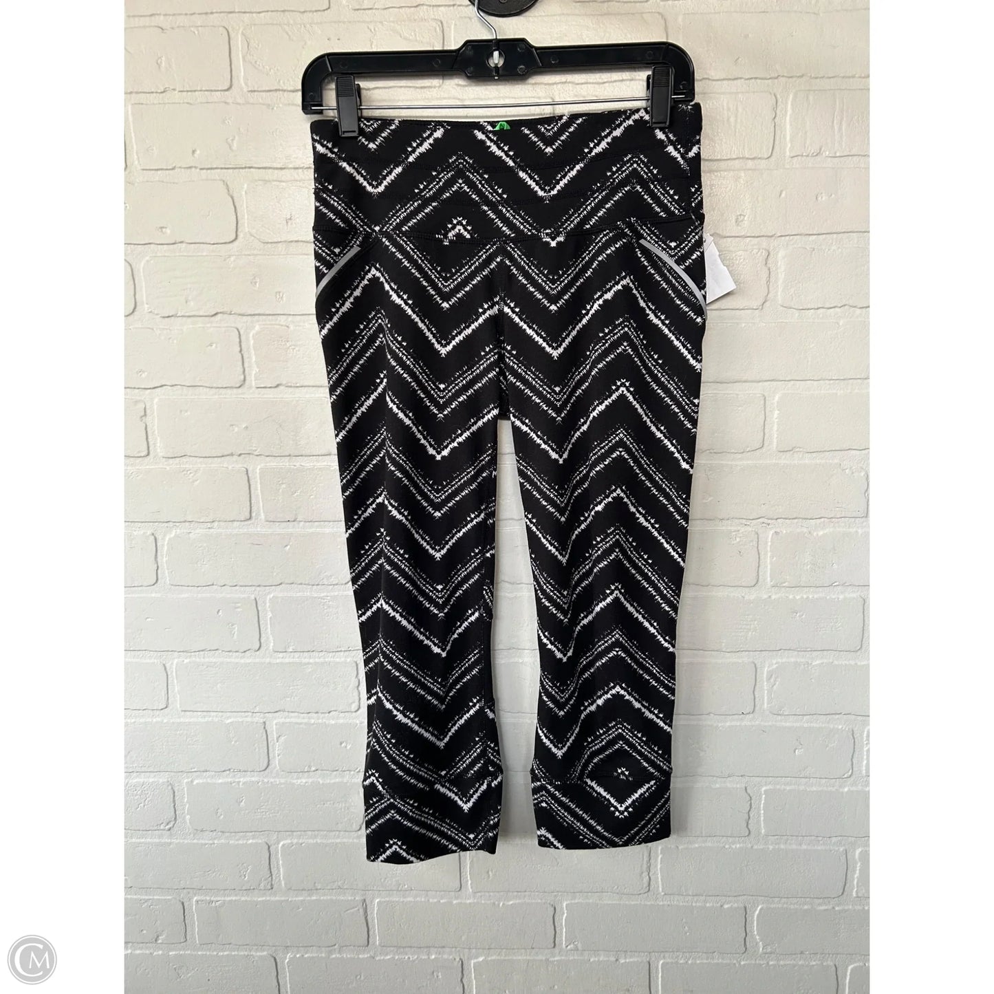 Athletic Capris By Athleta In Black & White, Size: 4