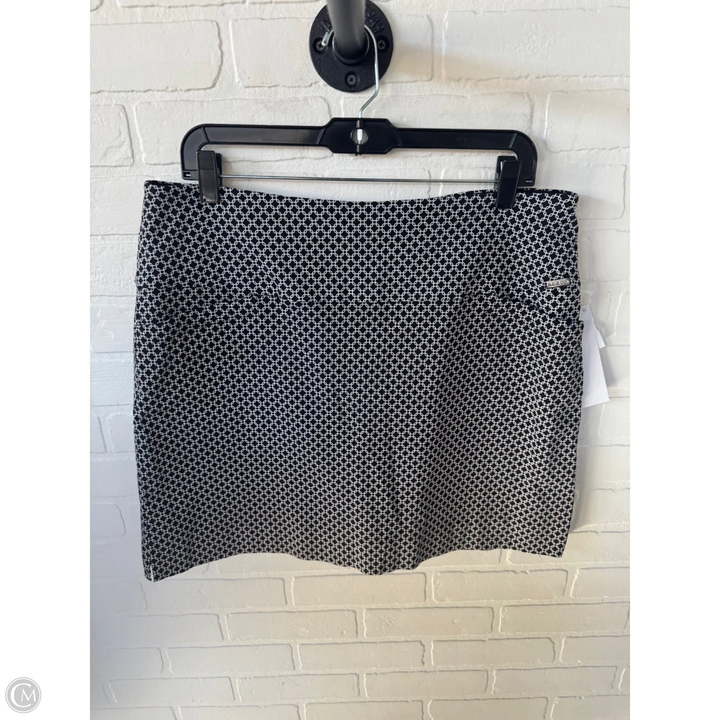 Skort By Sc & Co In Black & White, Size: 16