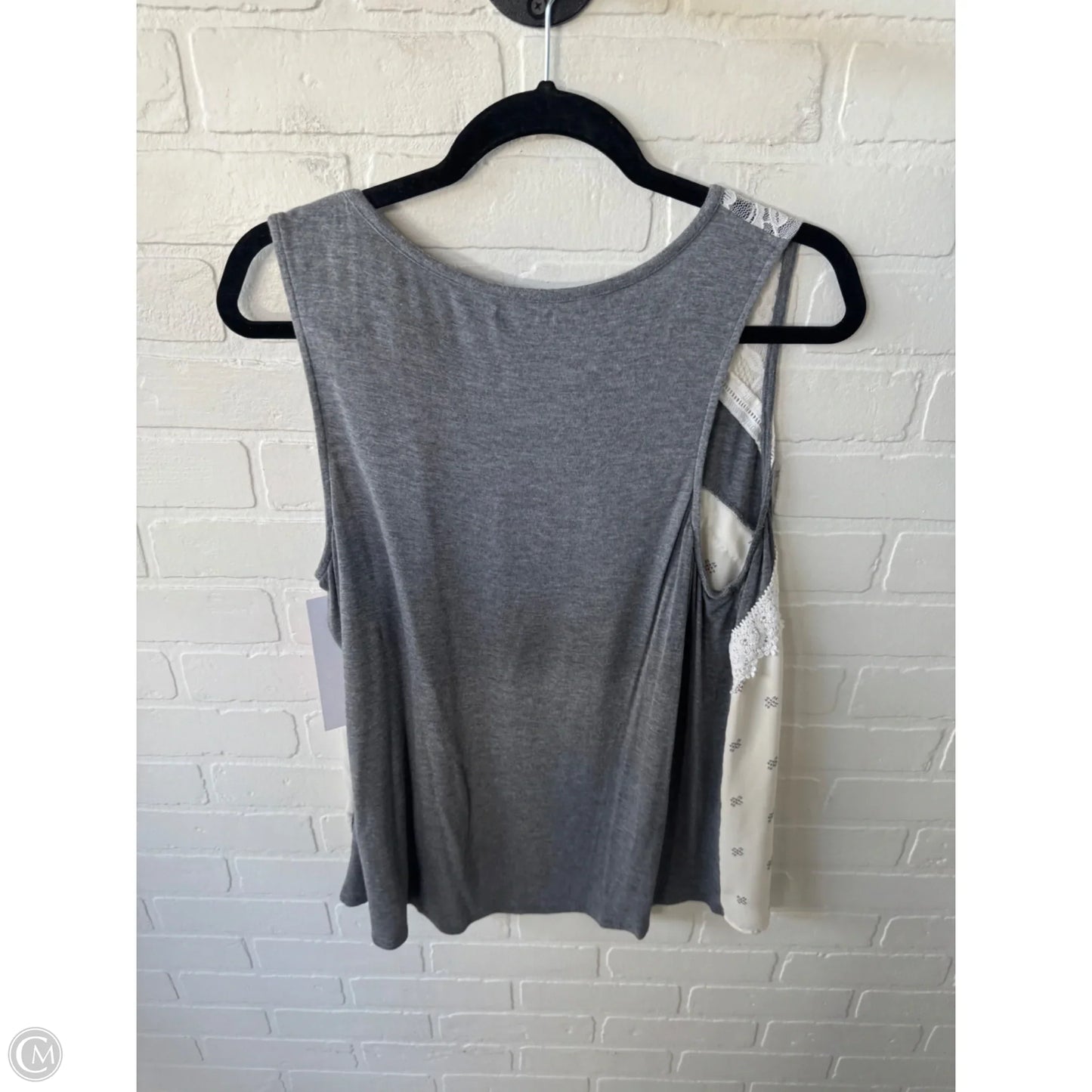 Top Sleeveless By Maurices In Grey & White, Size: 1x