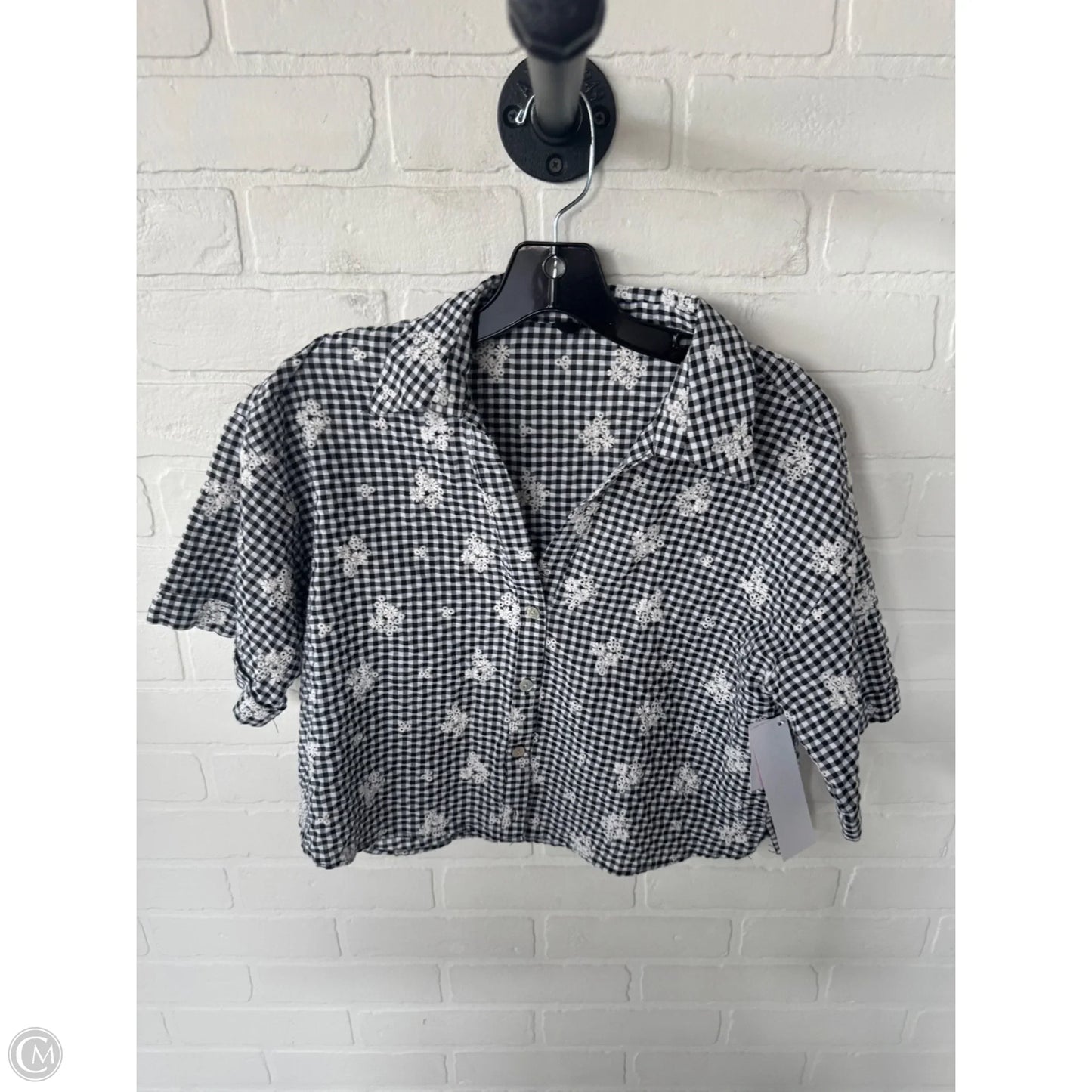 Top Short Sleeve By Zara In Black & White, Size: S