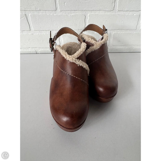 Shoes Heels Block By Boc In Brown & Cream, Size: 7