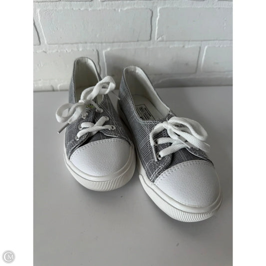 Shoes Sneakers By Clothes Mentor In Black & White, Size: 5.5