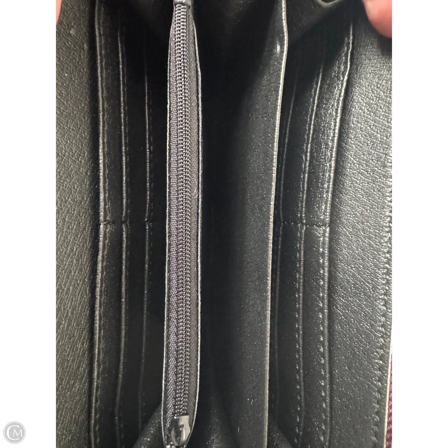 Wallet By Clothes Mentor, Size: Large