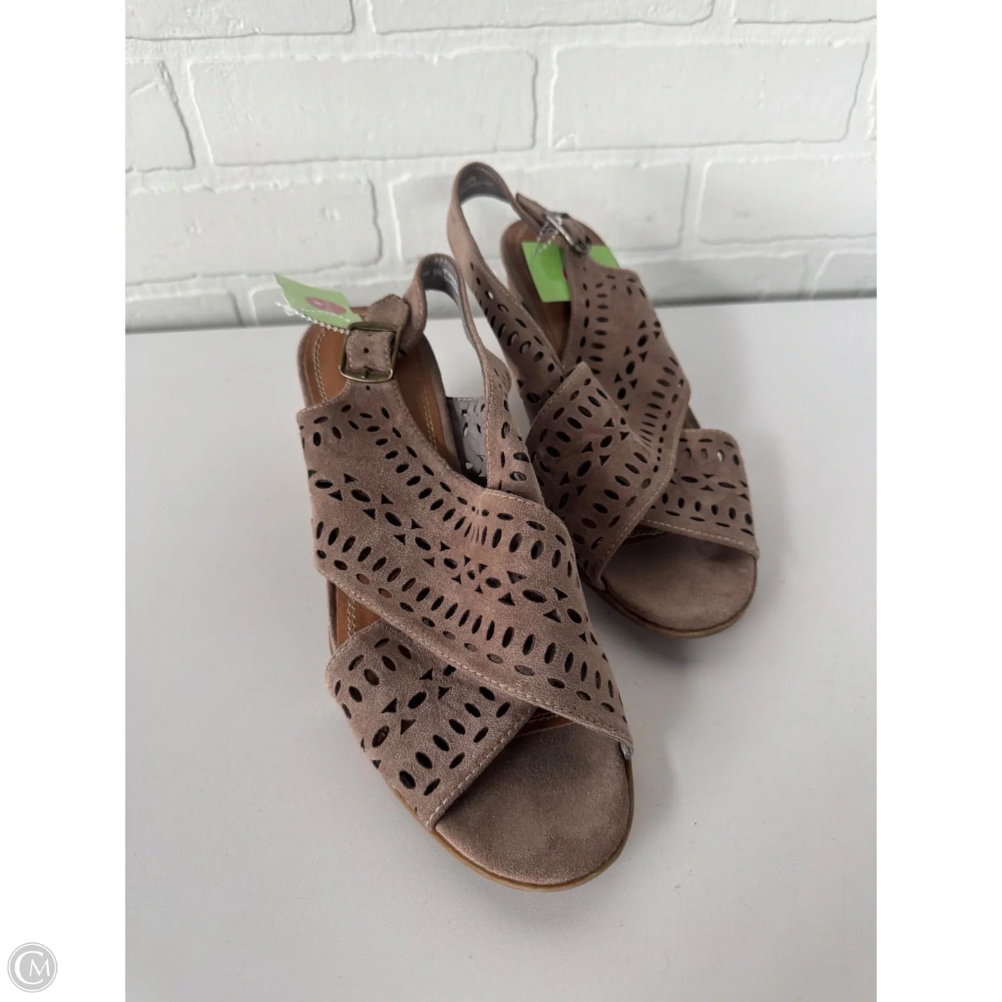 Sandals Heels Block By Bare Traps In Brown, Size: 9