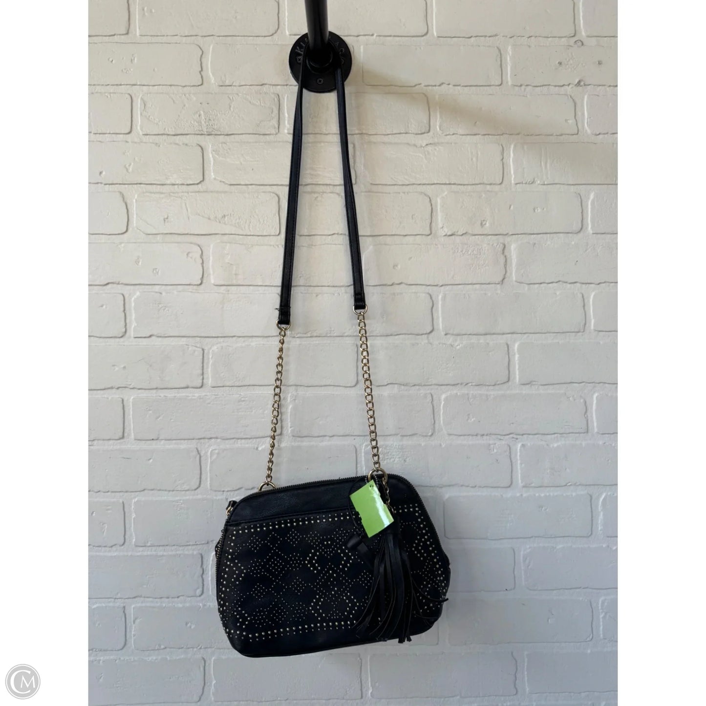 Crossbody By Clothes Mentor, Size: Medium
