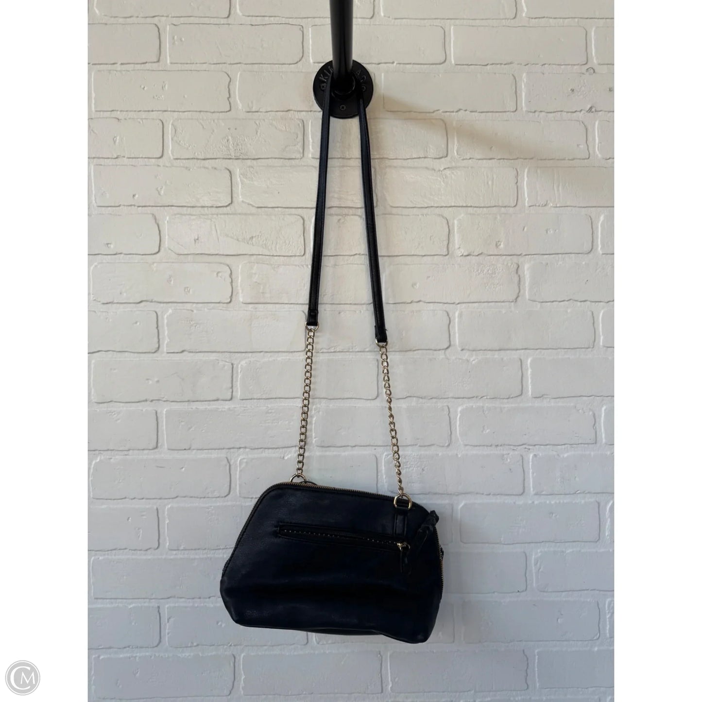 Crossbody By Clothes Mentor, Size: Medium