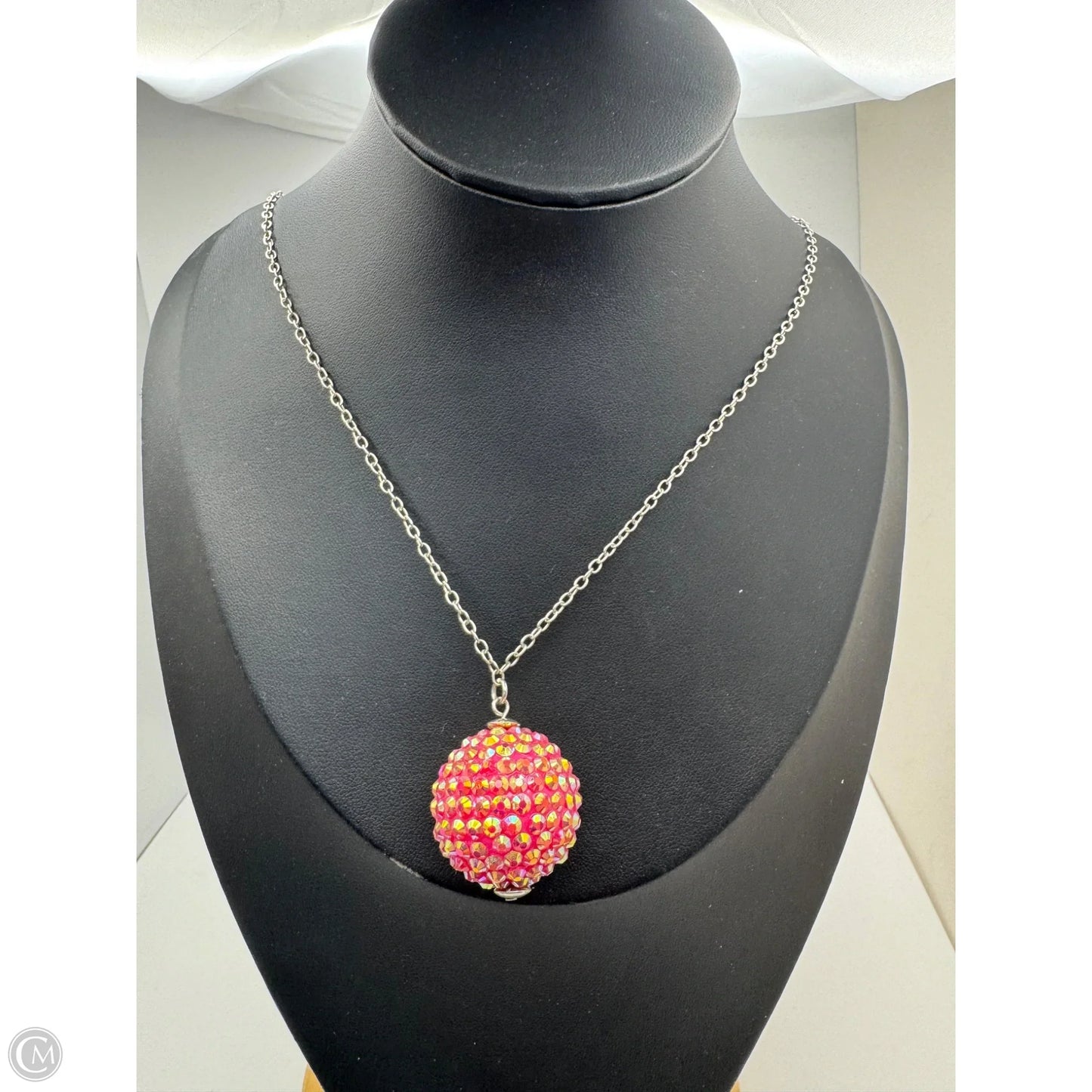 Necklace Pendant By Clothes Mentor