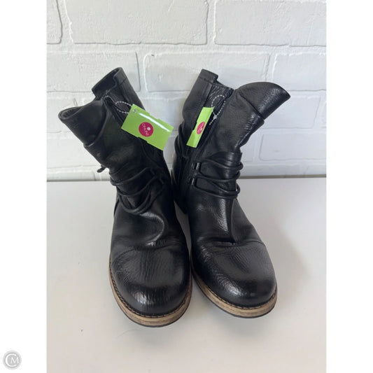 Boots Ankle Flats By Clarks In Black, Size: 9.5