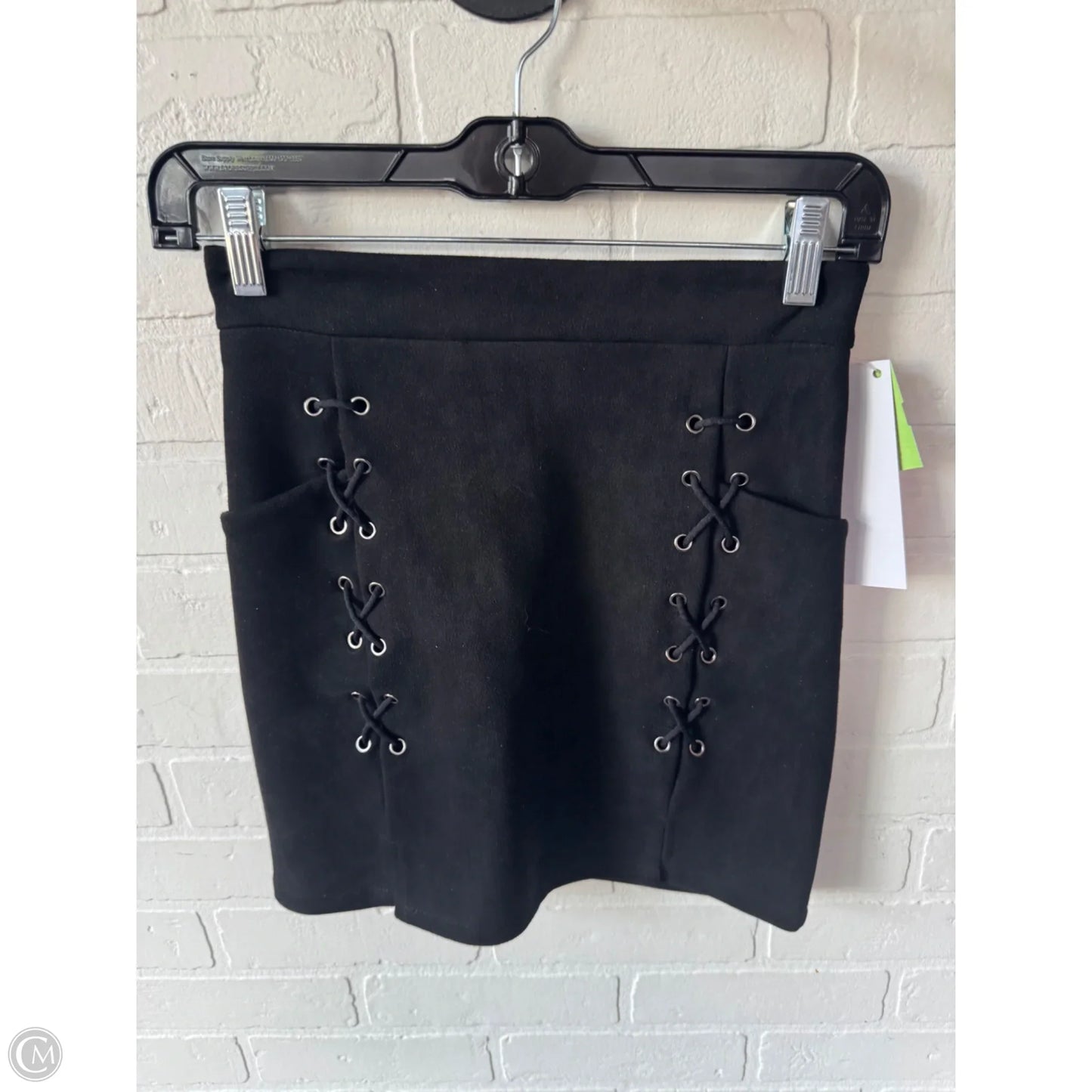 Skirt Mini & Short By Cmf In Black, Size: 0