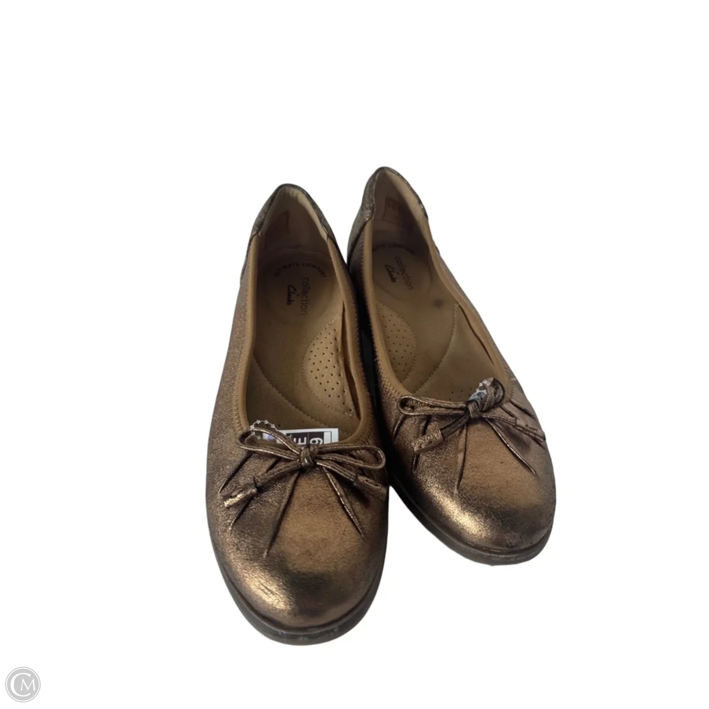 Shoes Flats By Clarks In Gold, Size: 7