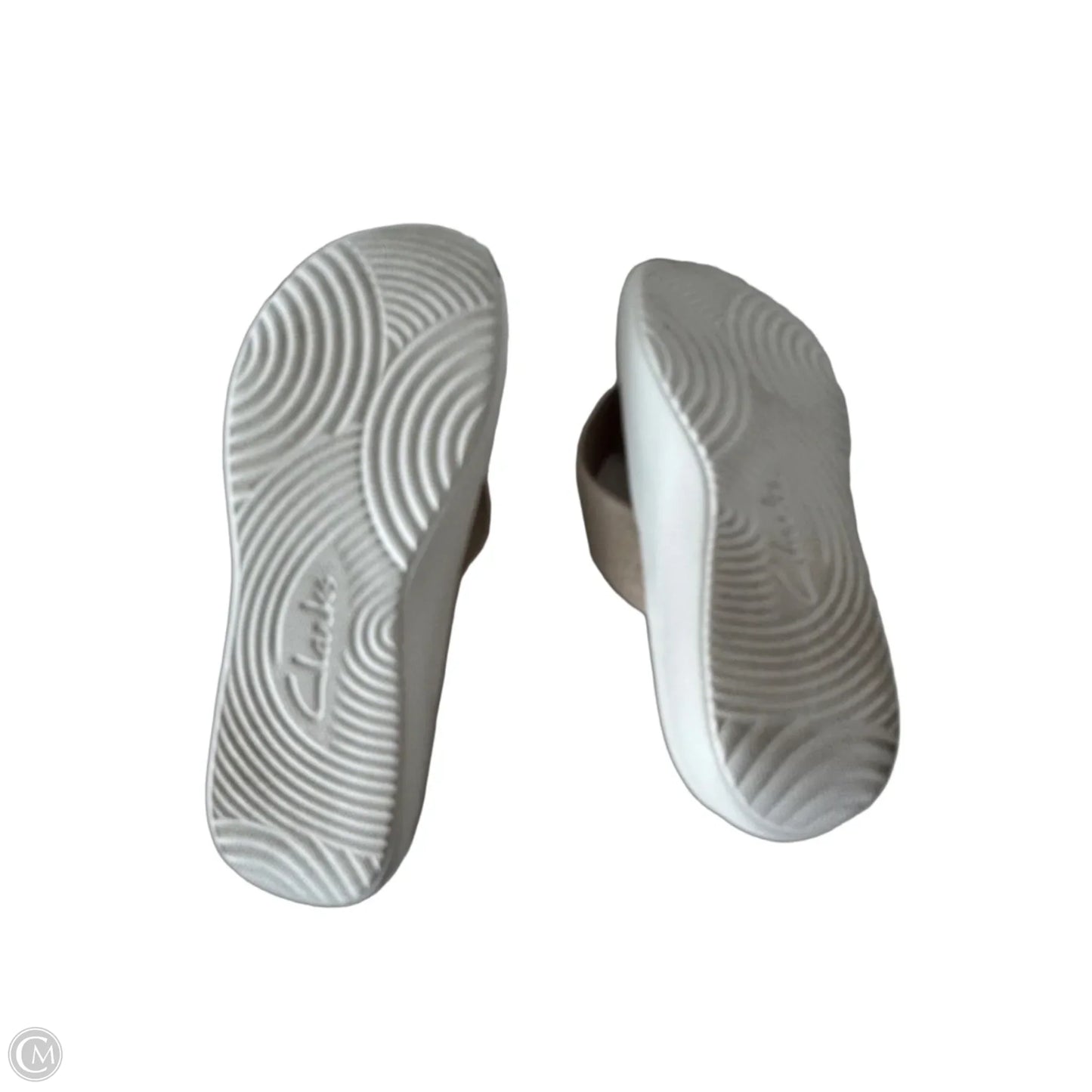 Sandals Flip Flops By Clarks In Tan, Size: 10