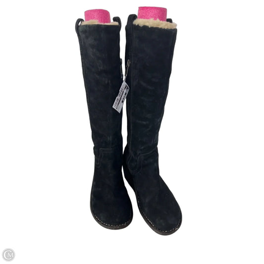 Boots Designer By Ugg In Black, Size: 7