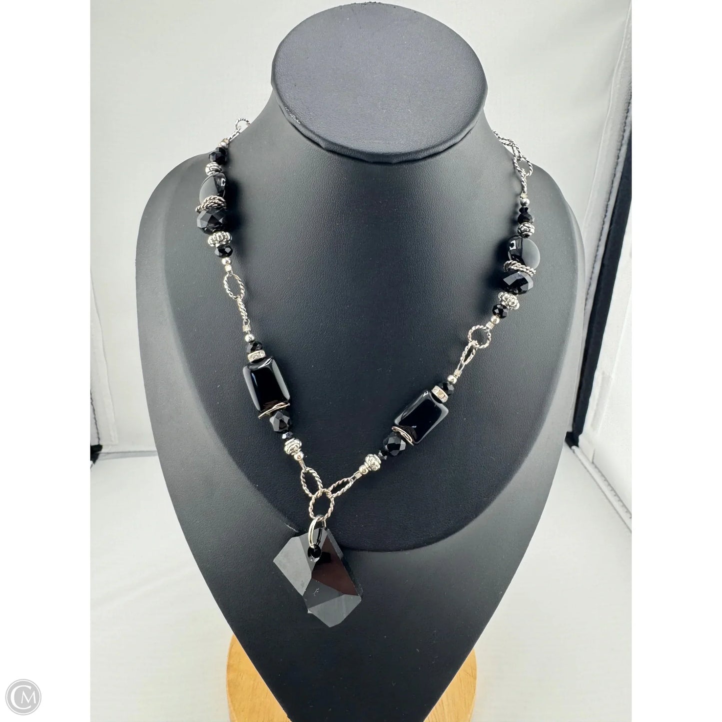 Necklace Lariat & Y-drop By Clothes Mentor
