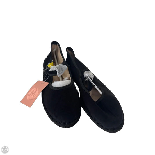 Shoes Flats By Clothes Mentor In Black, Size: 7.5