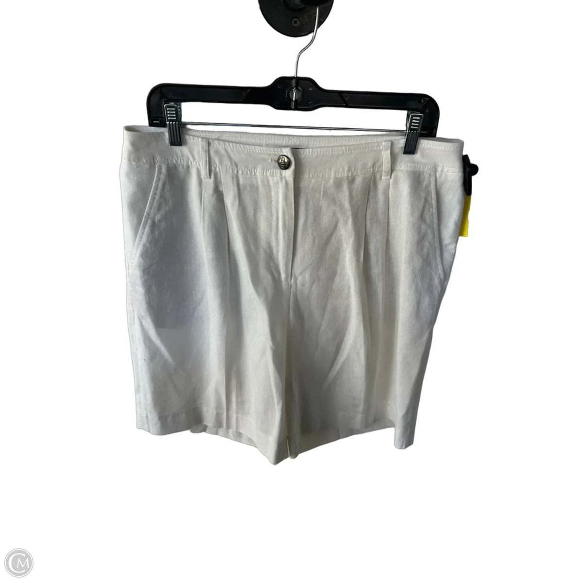 Shorts By Cma In Ivory, Size: 8