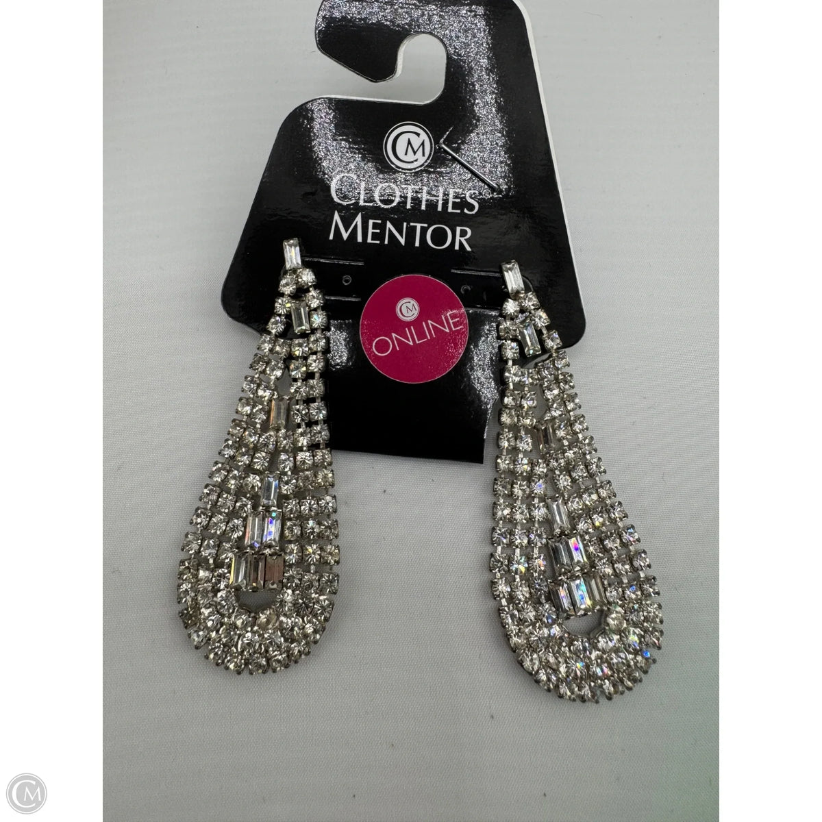 Earrings Dangle/drop By Cma