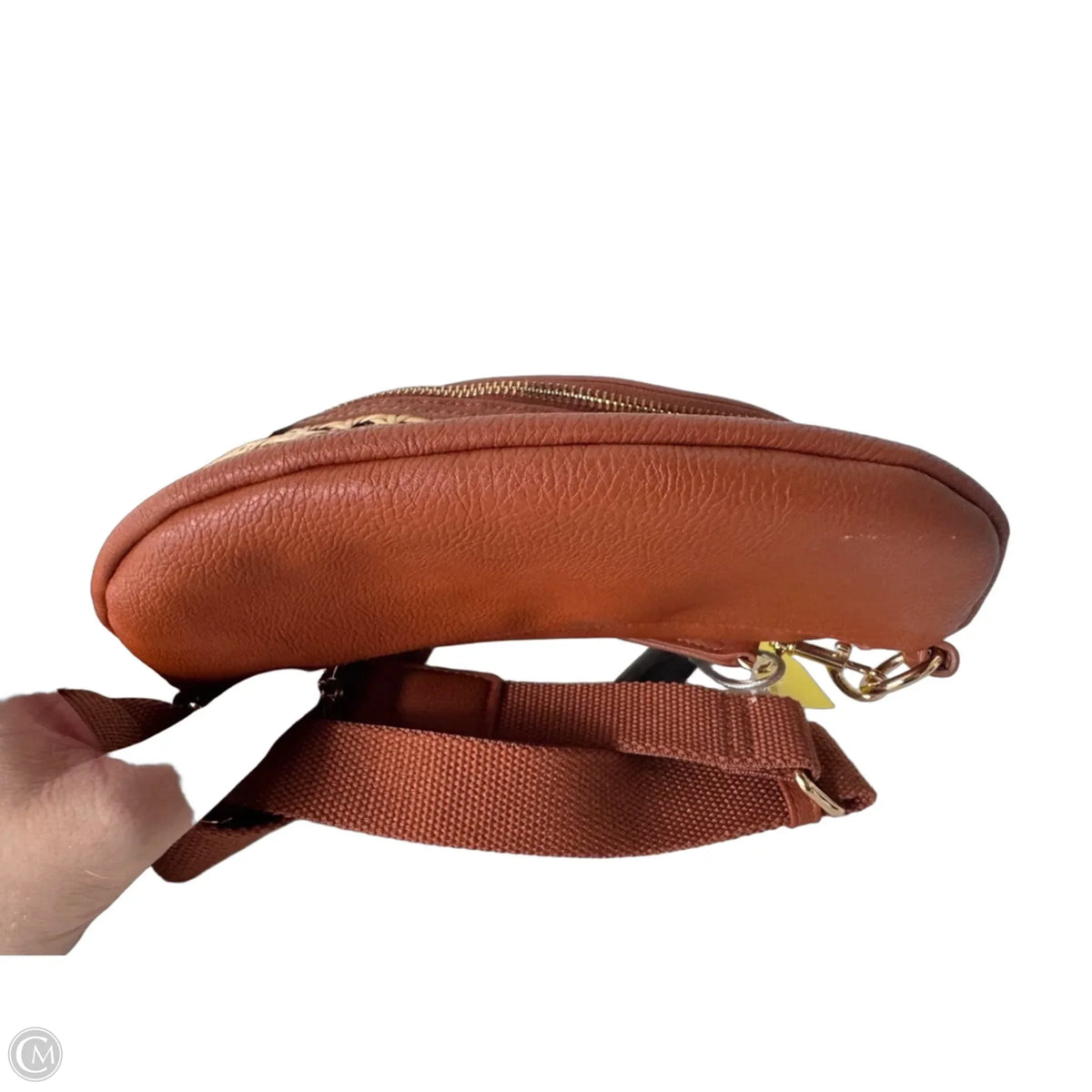 Crossbody By Universal Thread, Size: Medium