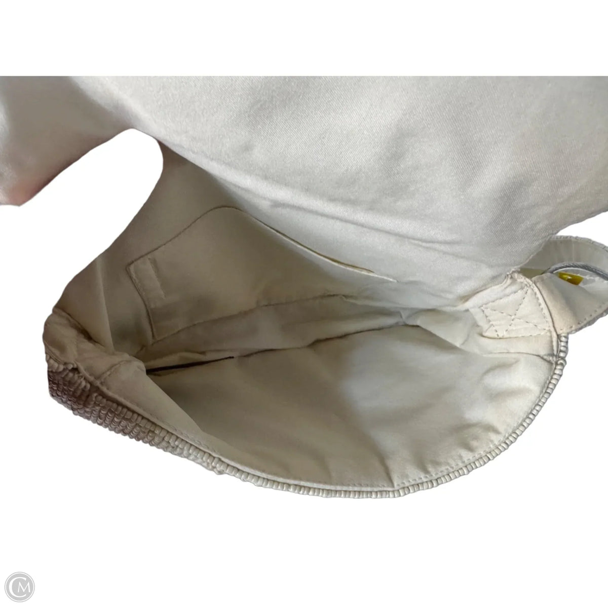 Handbag By Clothes Mentor, Size: Medium