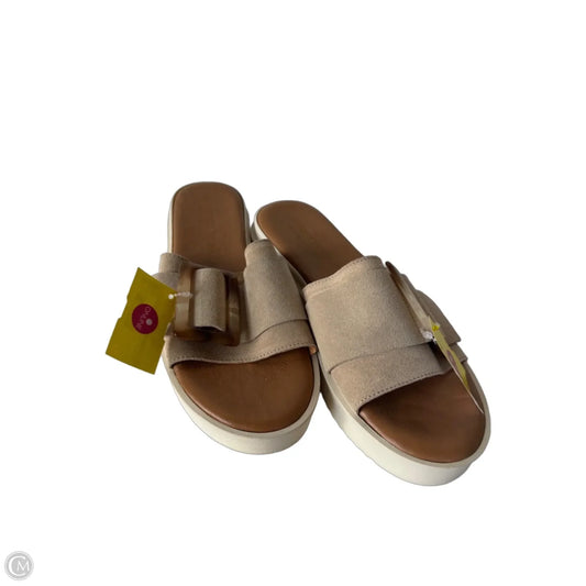 Sandals Flats By Cmb In Tan, Size: 8