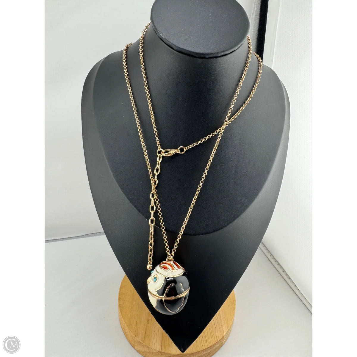 Necklace Pendant By Clothes Mentor