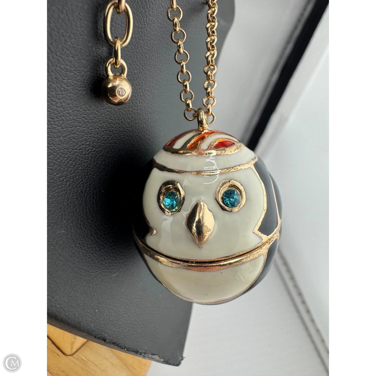Necklace Pendant By Clothes Mentor