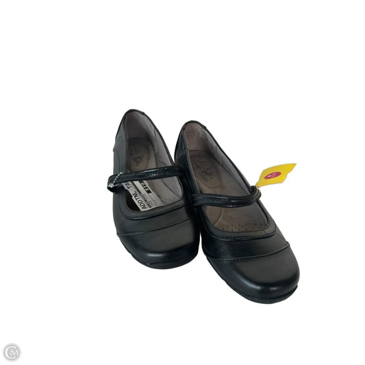 Shoes Flats By Life Stride In Black, Size: 7