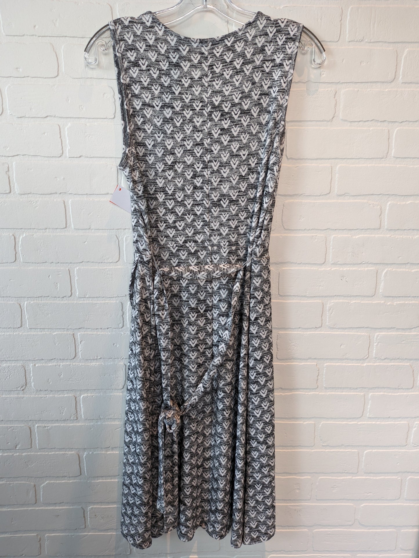 Grey White Dress Casual Short 41 Hawthorn, Size M