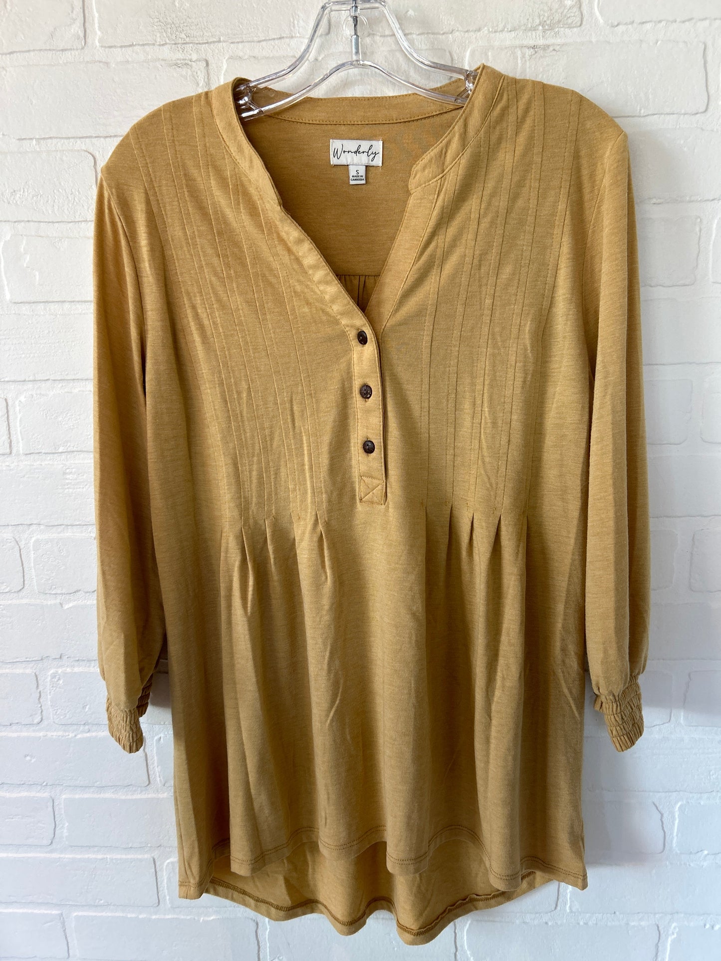 Yellow Top Long Sleeve Wondery, Size S