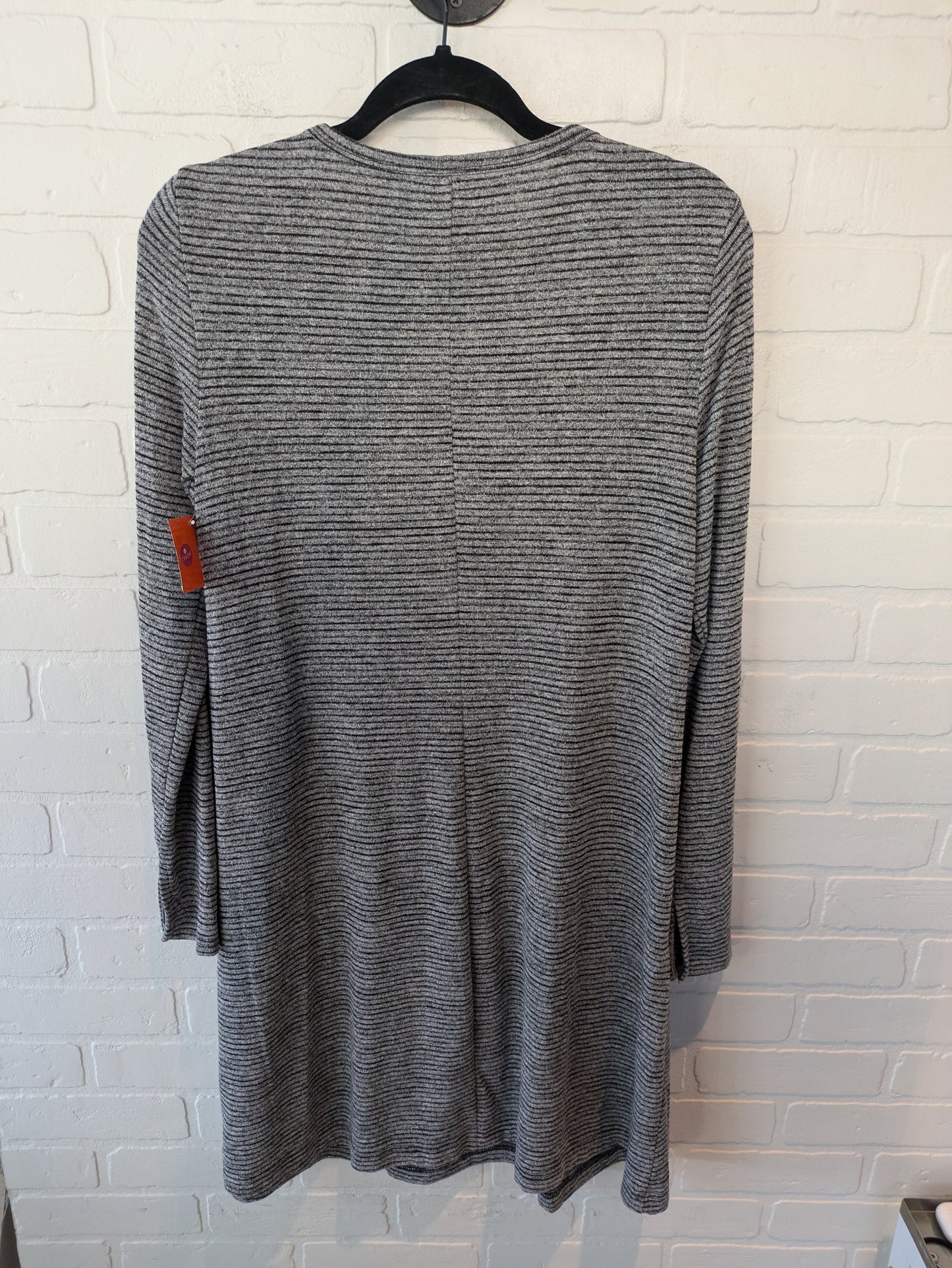 Dress Casual Short By Gap In Grey, Size: S