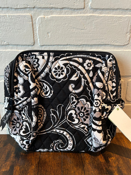 Makeup Bag By Vera Bradley  Size: Large