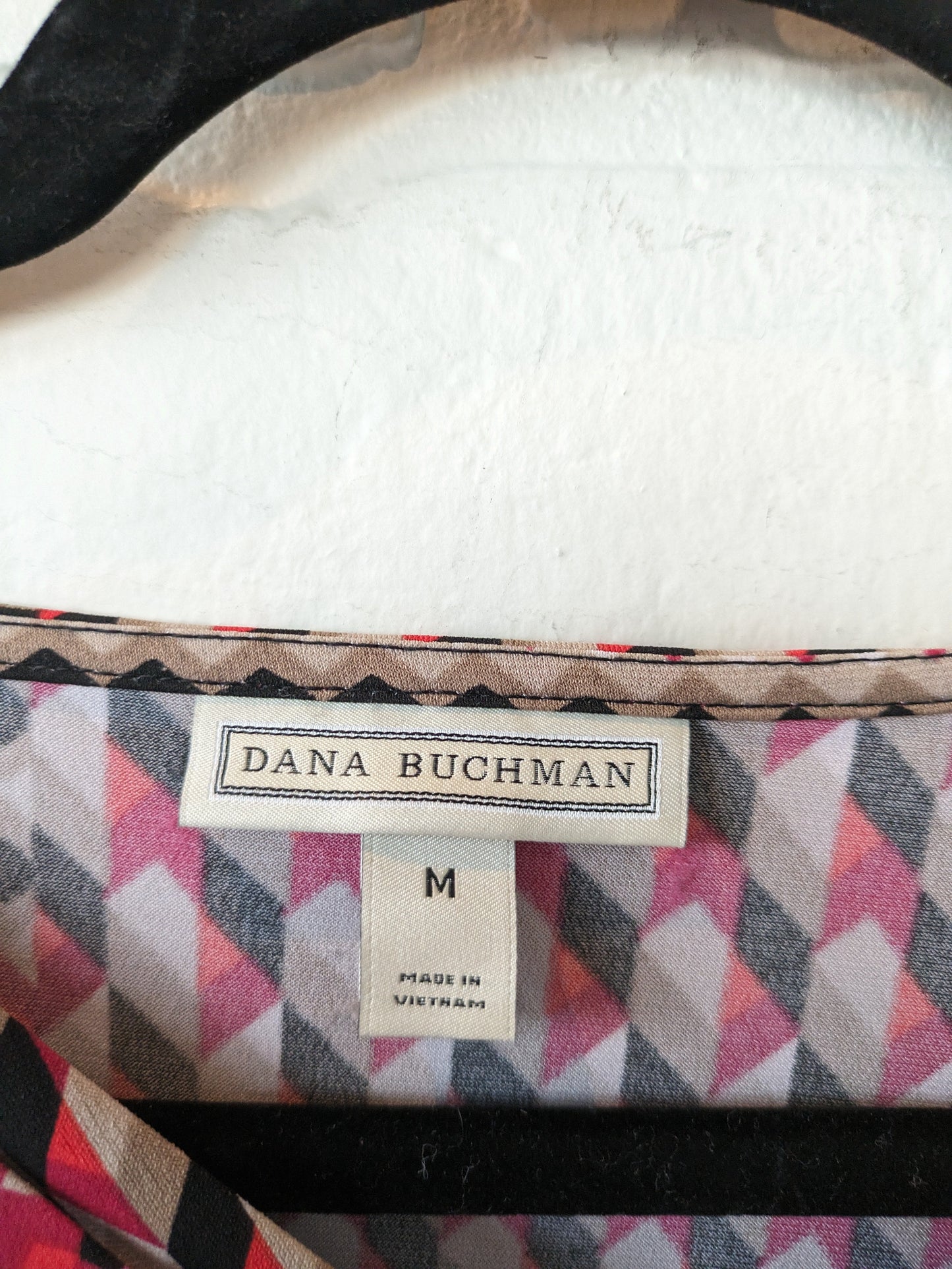Top Sleeveless By Dana Buchman  Size: M