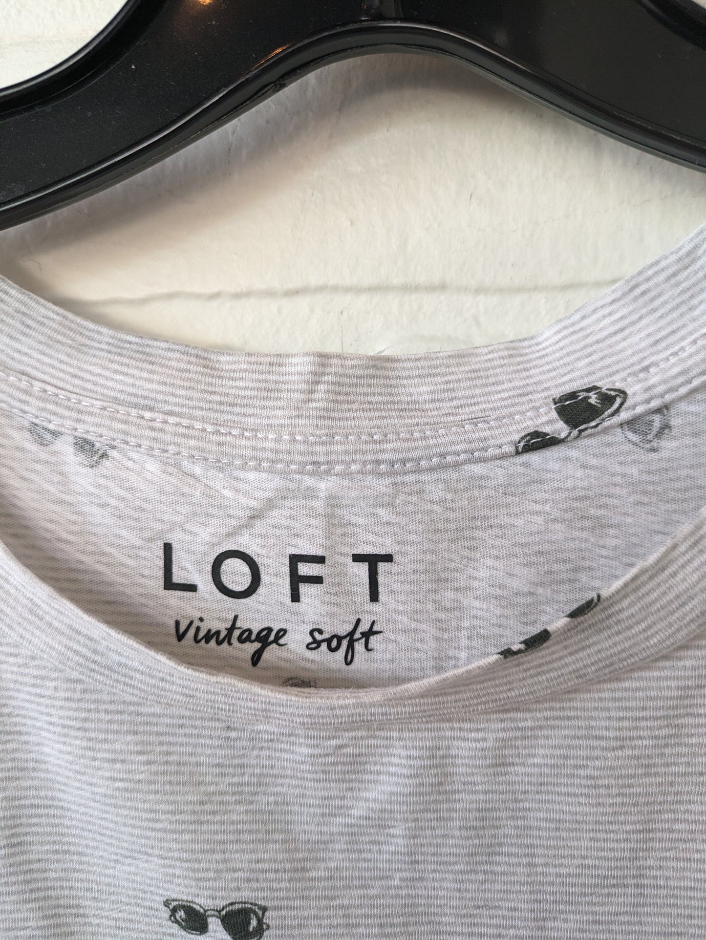 Top Short Sleeve Basic By Loft  Size: Xs