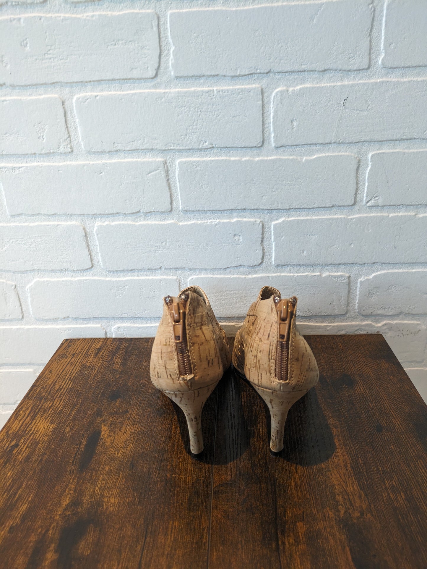 Shoes Heels Block By Vaneli  Size: 7.5