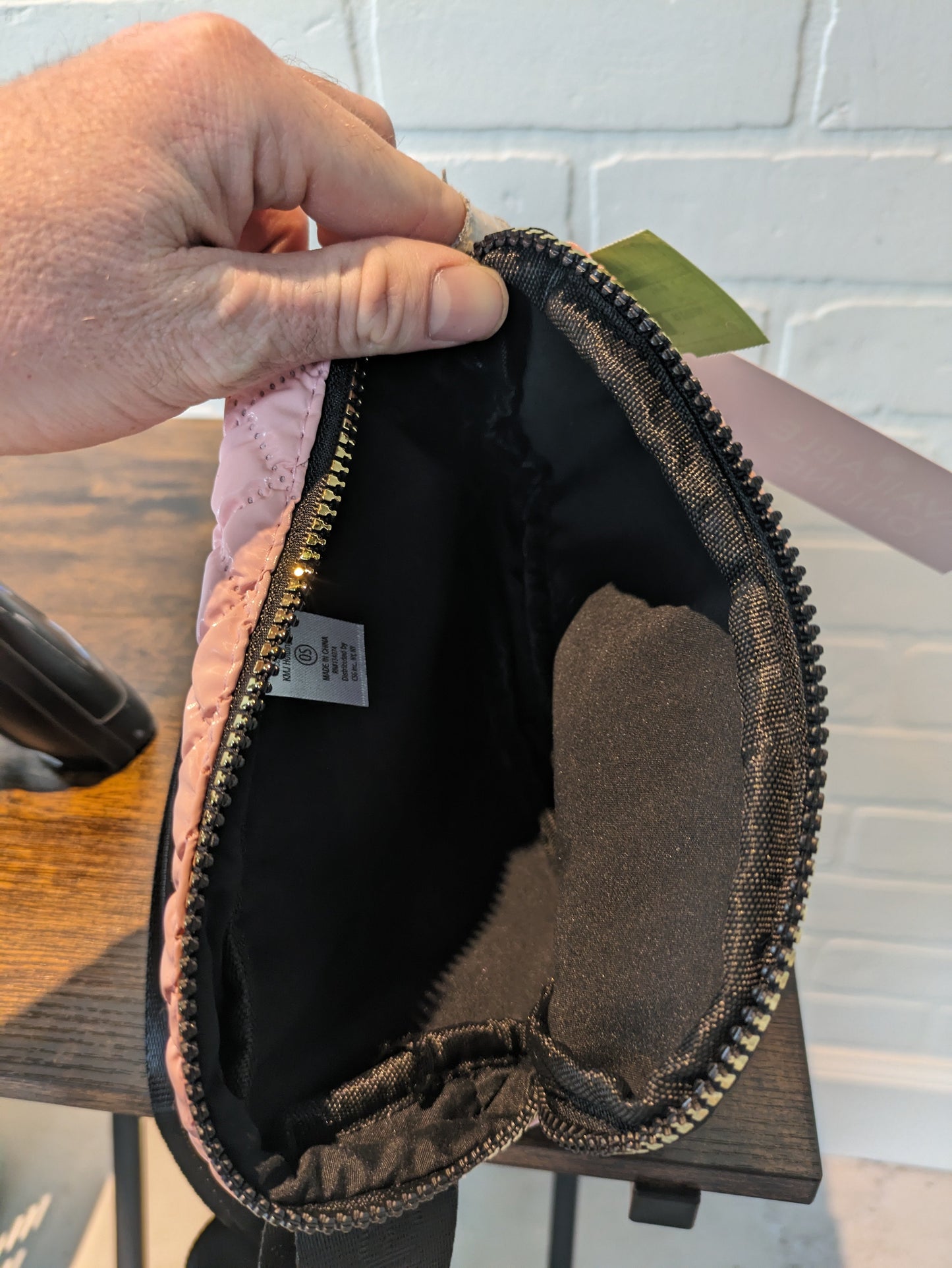 Belt Bag By Kensie  Size: Medium