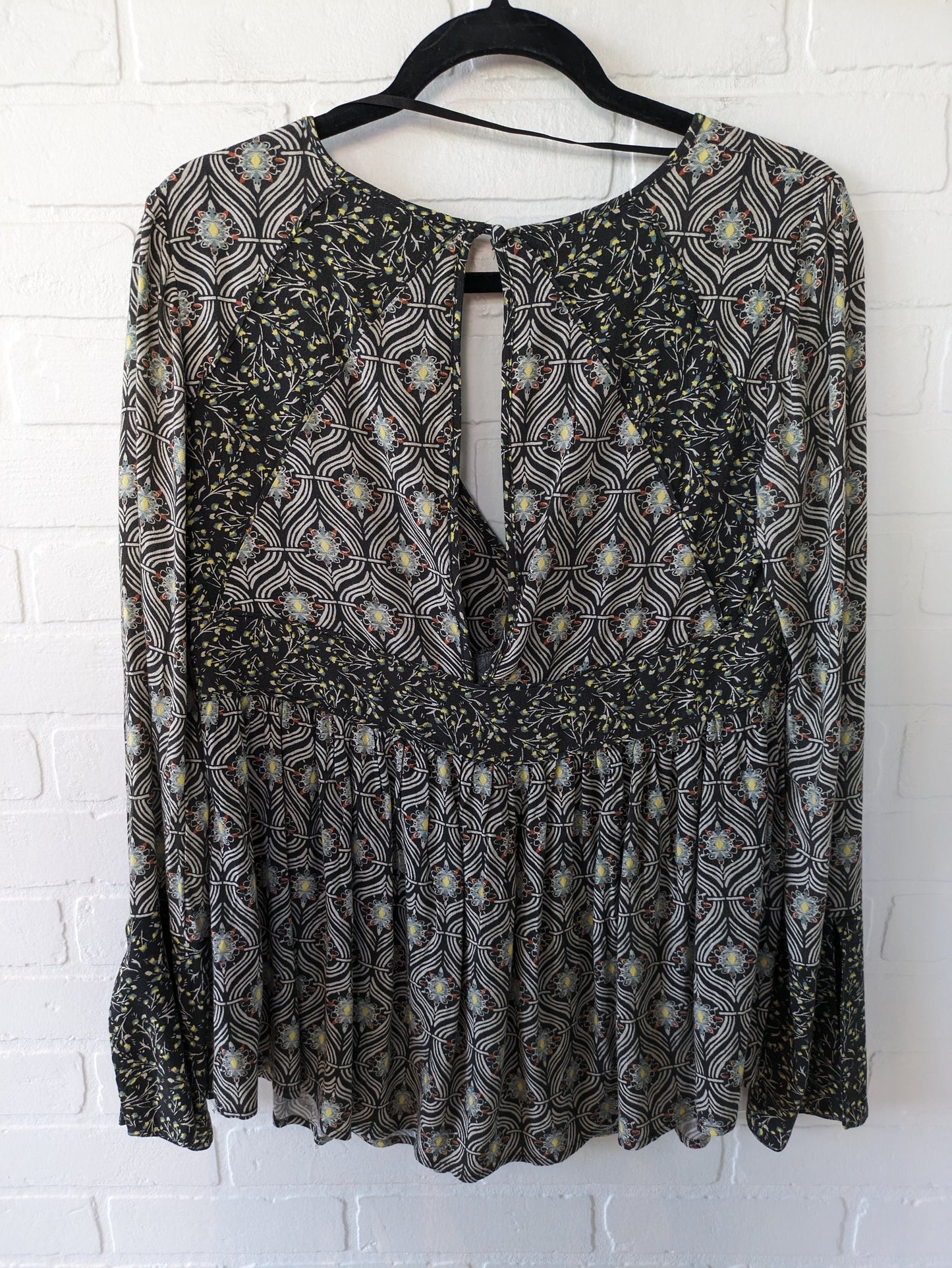 Top Long Sleeve By Free People  Size: Xs