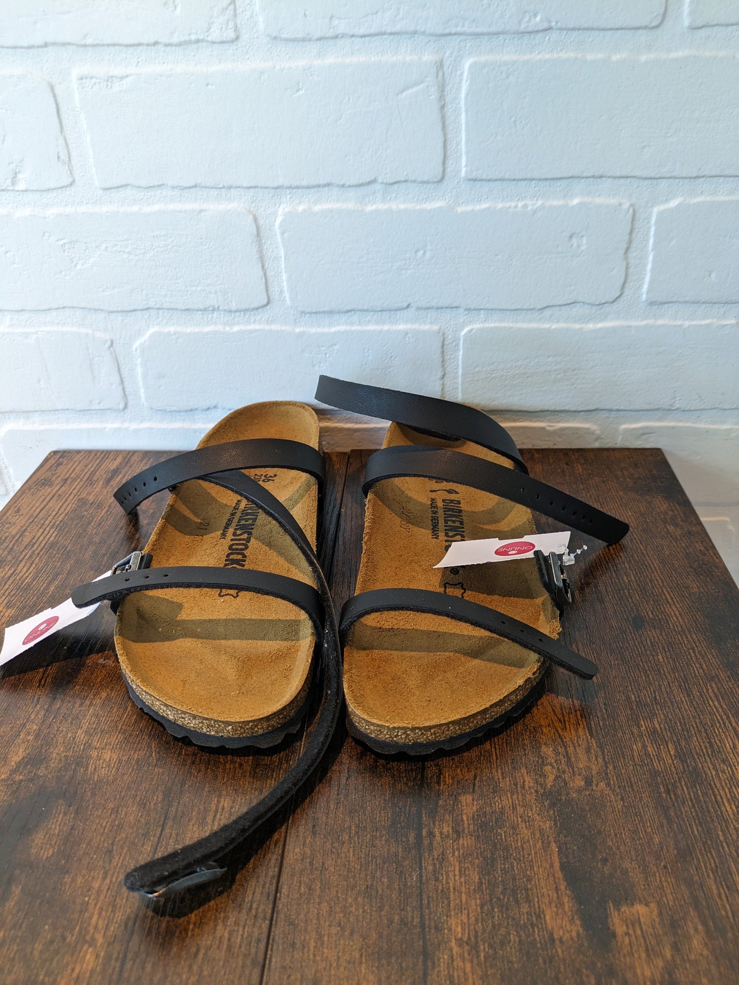 Brown Sandals Flats Birkenstock, Size 5.5