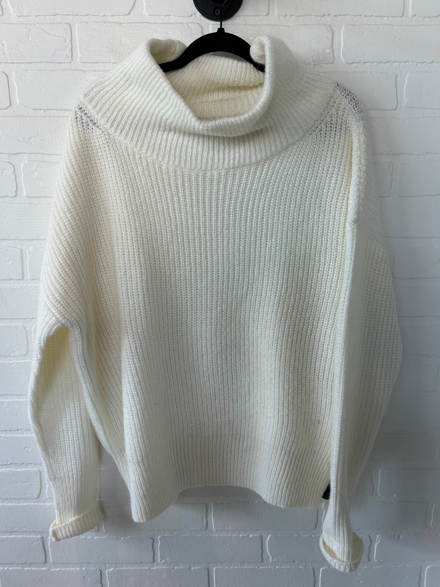 Sweater By Calvin Klein  Size: S