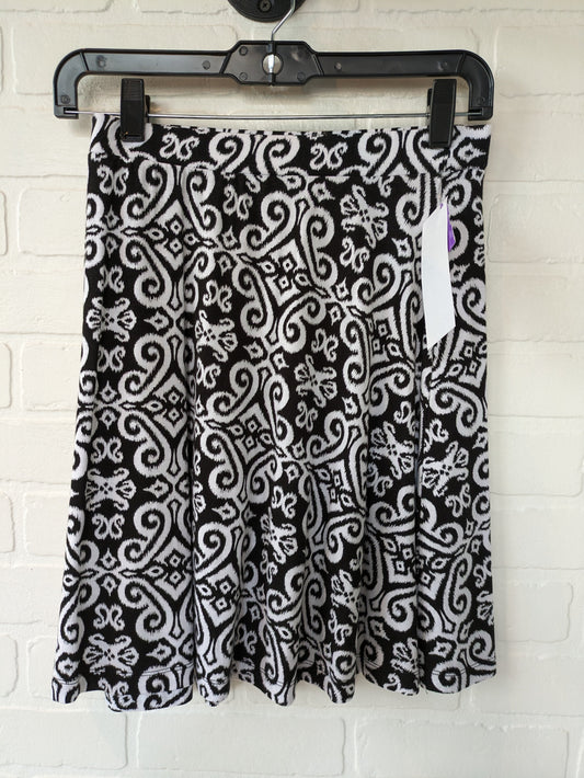 Black & White Skirt Mini & Short Caslon, Size 8