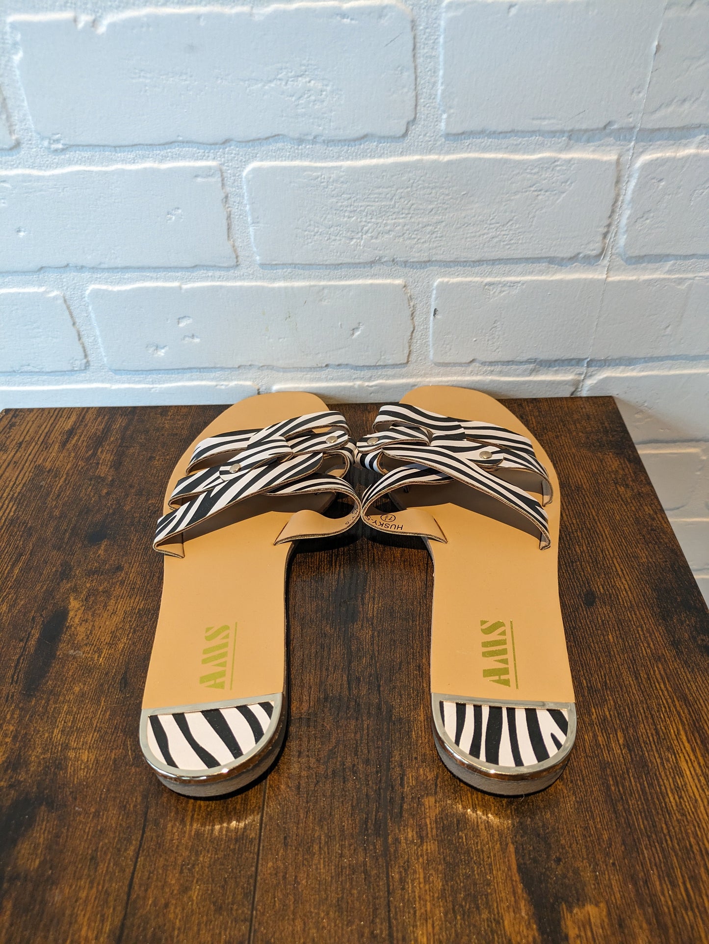 Animal Print Sandals Flats Cme, Size 7.5