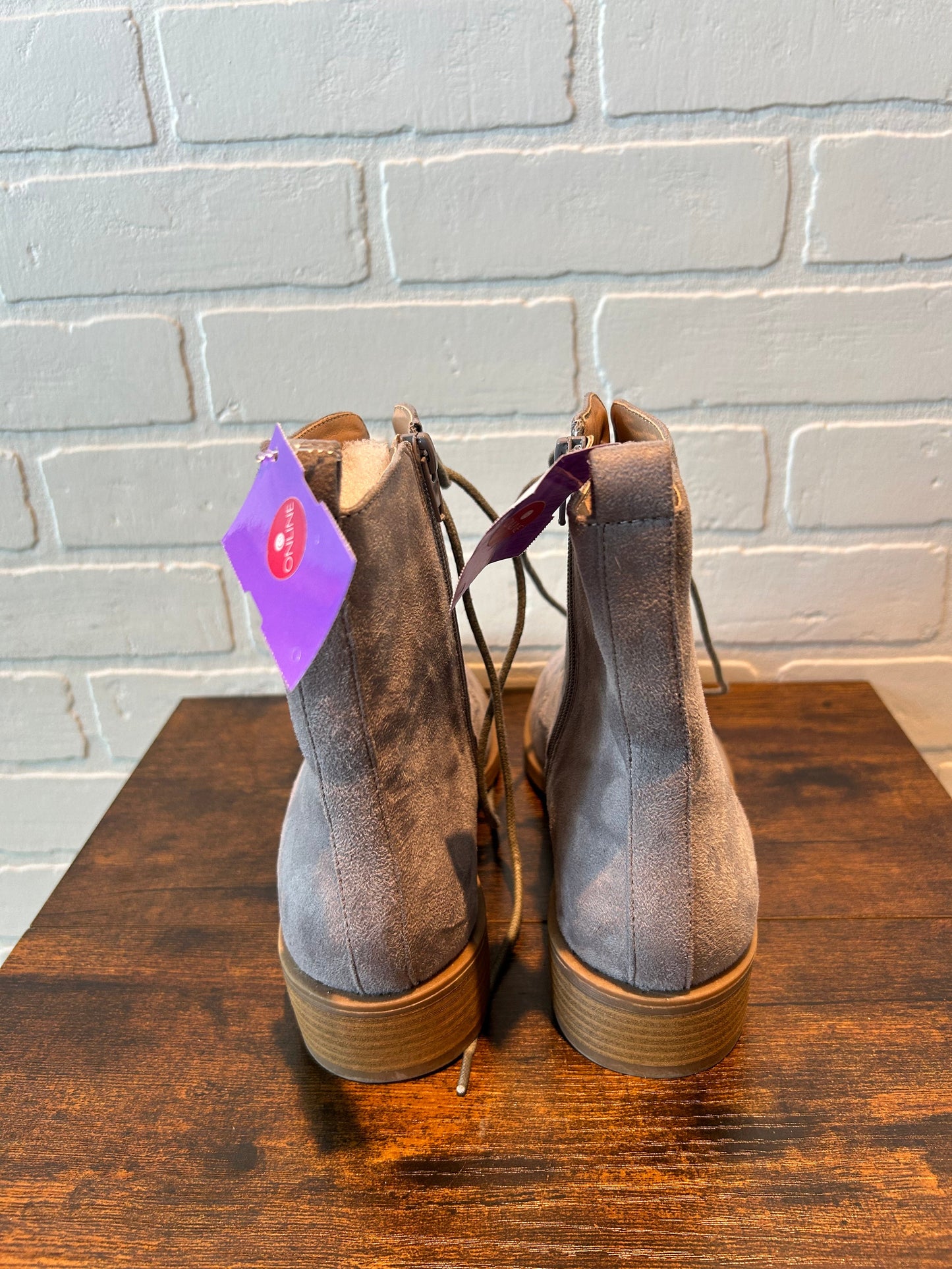 Grey Boots Mid-calf Flats Clothes Mentor, Size 9.5