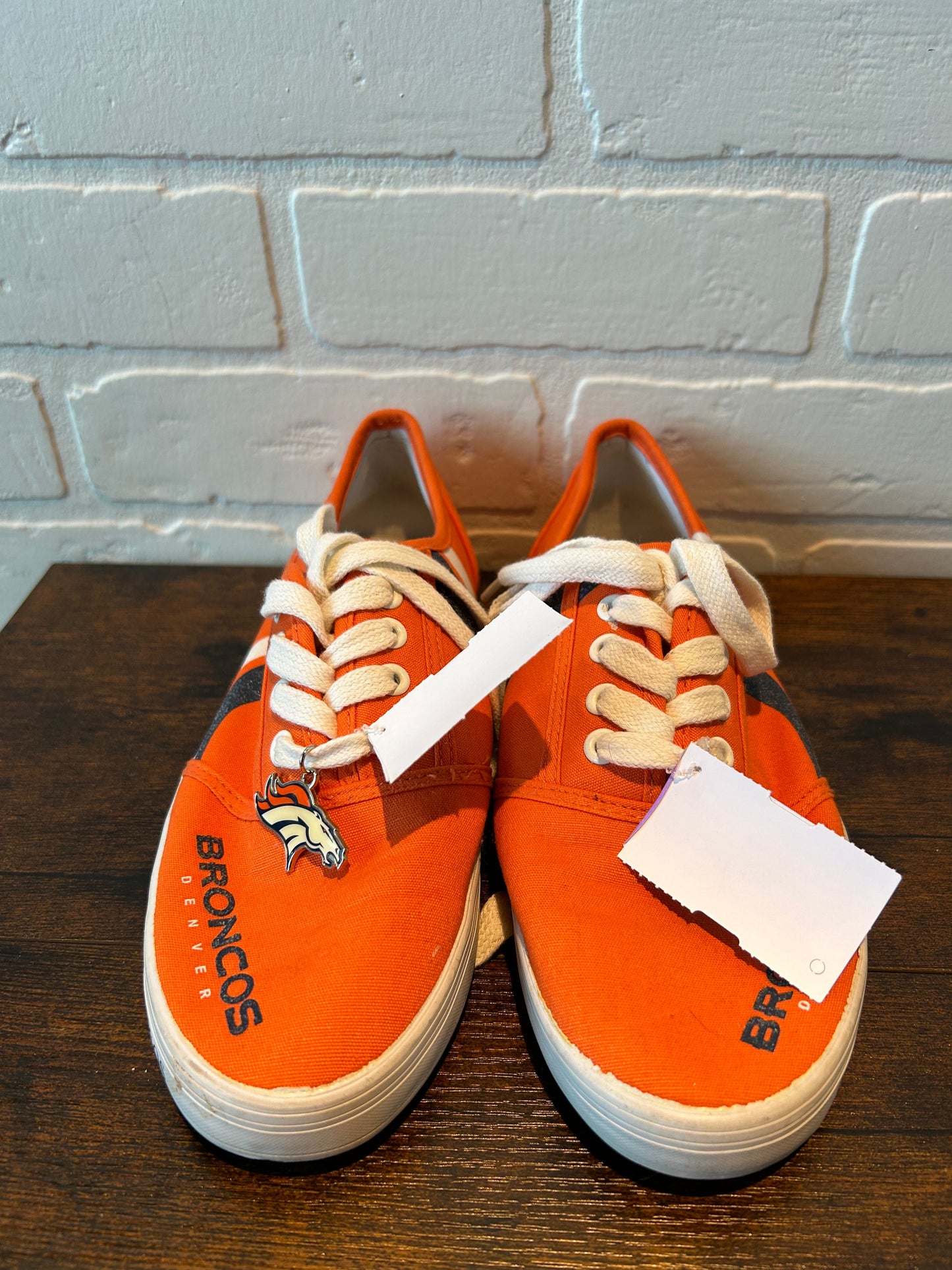 Orange Shoes Sneakers Clothes Mentor, Size 8